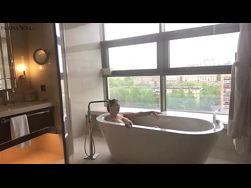 ❤️ Bebé tremendo A masturbar-se apaixonadamente na sua rata na casa de banho ❤❌ Sexo superior em porno pt.dewporn.ru ️❤